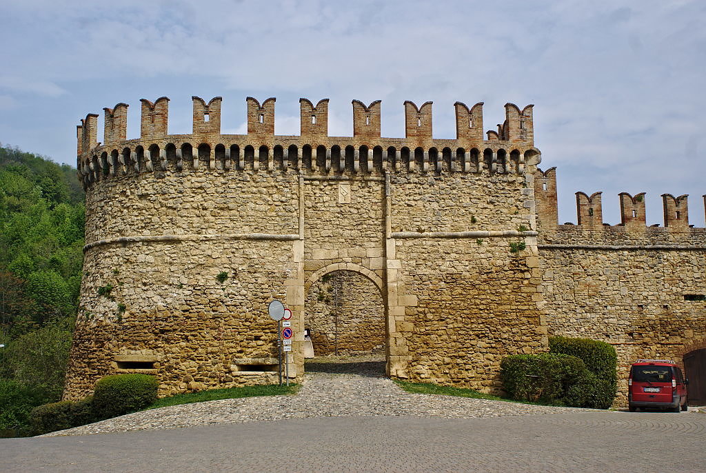 vigoleno-02.jpg